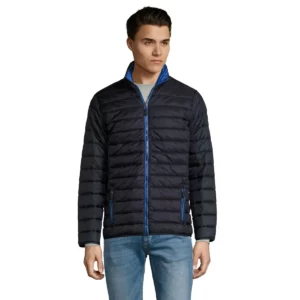 Chaqueta acolchada hombre SOL’S RIDE MEN 01193 en Azul marino, frontal con modelo.