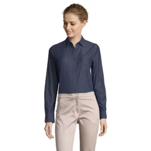 Camisa vaquera SOL’S BARRY WOMEN 02101, con modelo.