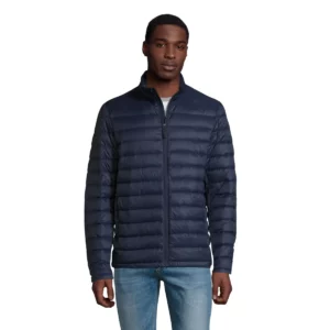 Chaqueta ligera hombre SOL’S WILSON MEN 02898 en French marino, frontal con modelo.