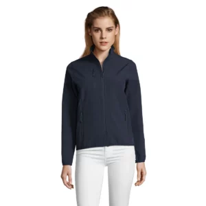 Chaqueta softshell mujer SOL’S RADIAN WOMEN 03107 en Azul profundo, frontal con modelo.