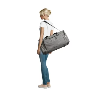 Bolsa de deporte SOL’S WEEK-END 70900, vista con modelo.