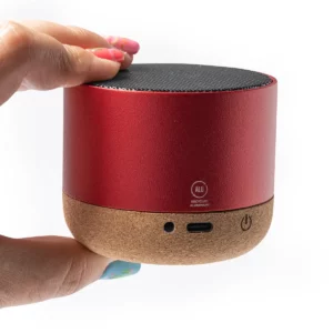 Altavoz inalámbrico Stamina Voxel 1061, rojo, vista del altavoz en manos