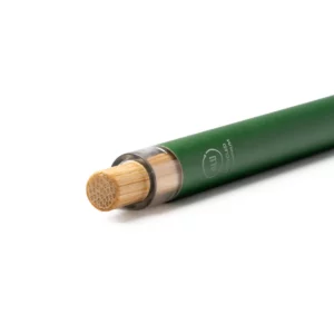 Bolígrafo de aluminio reciclado Stamina Tansa 1078, verde oscuro, detalle del pulsador de bambú y la pieza transparente