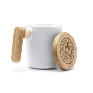 Taza con asa de bambú Stamina Lovet 1130, blanco, ejemplo de marcaje en la tapa junto a la taza