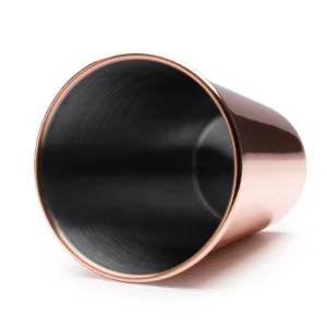 Vaso de acero Stamina Fernet 1162, cobre, detalle del interior del vaso tumbado