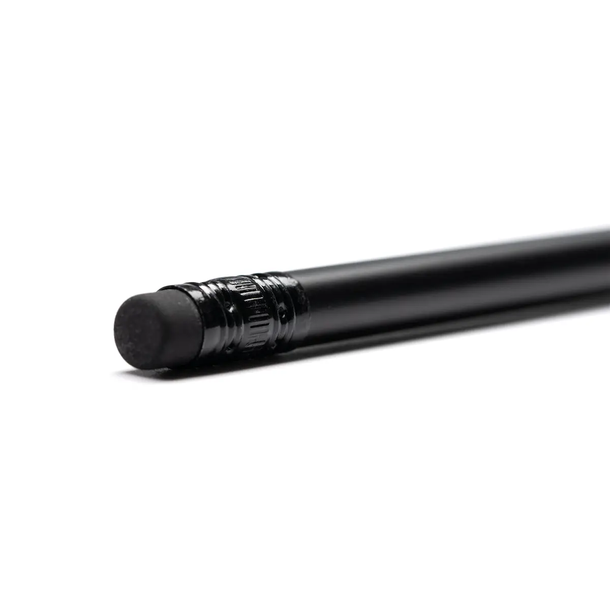 Lápiz de madera negro Stamina Konax 1185 5 Lápiz de madera negro Stamina Konax 1185, negro, detalle de la goma y sus detalles a juego