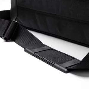 Portadocumentos acolchado Stamina Tarbek 1203, negro, detalle de la almohadilla de la cinta bandolera