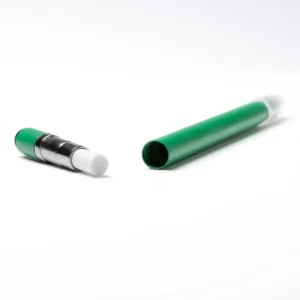 Lápiz de aluminio reciclado Stamina Tezal 1238, verde helecho, detalle de la goma extraída del cuerpo del lápiz