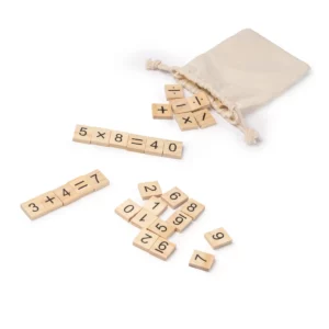 Juego de matemáticas Stamina Vernon 1252, crudo, vista de las piezas de matemáticas y la bolsa