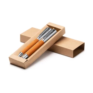 Set bolígrafo y roller Stamina Tombol 1321, piel reciclada y detalles metalizados, conjunto presentado en la caja kraft abierta