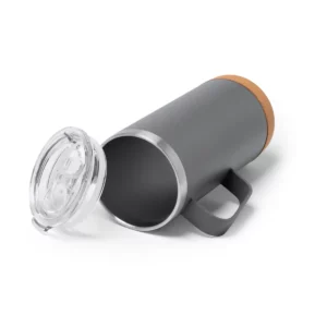 Taza de acero reciclado Stamina Beyron 1368, plomo, vista de la taza tumbada junto a la tapa