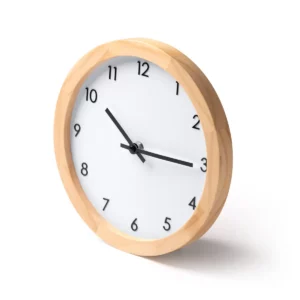 Reloj de pared de bambú Stamina Karpe 1375, crudo, vista del reloj en perspectiva