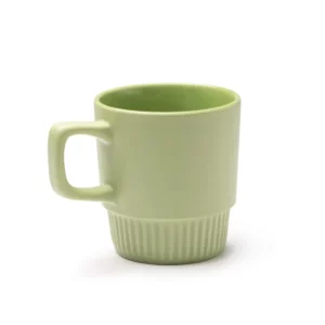 Taza de cerámica Stamina Longi 1613, verde salvia, vista superior de la taza en perspectiva