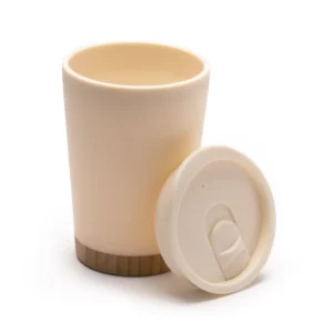 Vaso de doble pared Stamina Mirin 1686, beige, vista del vaso abierto junto a la tapa