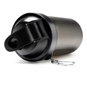 Shaker Stamina Reily 1699, negro, detalle de la tapa y del dosificador