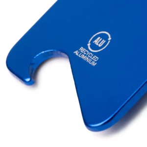Llavero abridor avión Stamina Flapik 1876, royal, detalle del abridor y el logo de aluminio reciclado