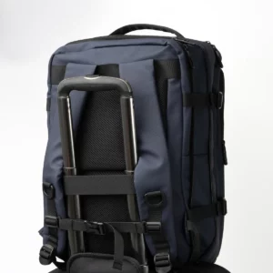 Mochila extensible Stamina Oregon 1883, marino, vista posterior sujeta a un trolley como ejemplo de uso