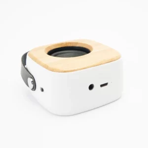 Altavoz inalámbrico Stamina Alesso 3210, bambú, vista de las conexiones inferiores