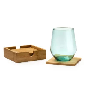 Set de 4 posavasos de bambú Stamina Algor 4113, crudo, ejemplo de uso de un posavasos con un vaso