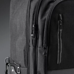 Trolley convertible en mochila Stamina Garnes 7178, negro, detalle de los bolsillos frontales y las cremalleras