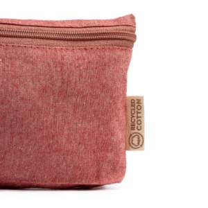 Neceser de algodón reciclado Stamina Remo 7562, rojo jaspeado, detalle del tejido y la etiqueta de algodón reciclado