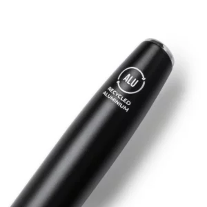 Bolígrafo giratorio Stamina Alvik 7973, negro, detalle de la indicación de aluminio reciclado