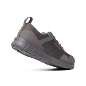 Zapatilla de seguridad Suecos Stabil Safety gris, vista elevada