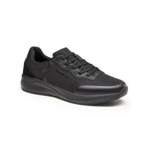 Zapato de trabajo Suecos Vinter negro, vista tres cuartos