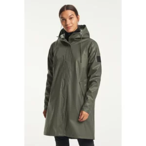 Chubasquero mujer TENSON APELVIKEN RAIN COAT 465017643, Verde oliva, vista frontal con modelo