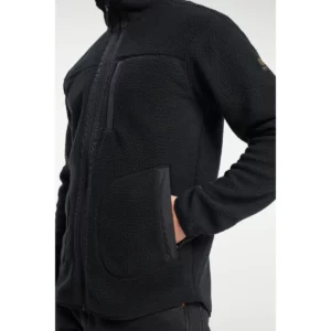 Chaqueta polar hombre TENSON YOKE FULL ZIP 465017896, Negro, con modelo, detalle del bolsillo lateral