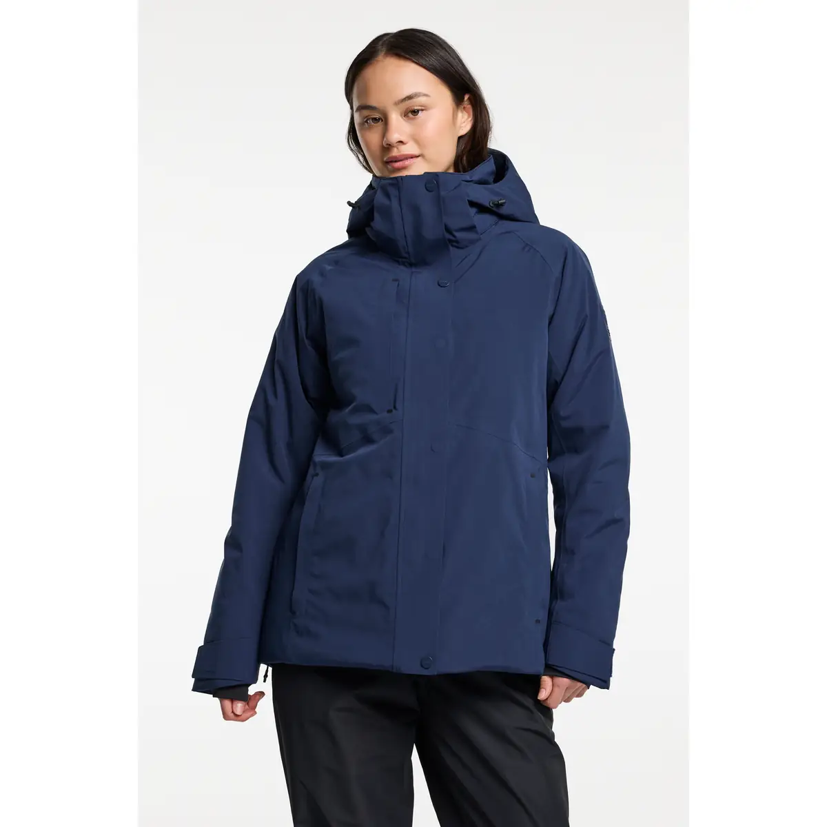 Chaqueta mujer TENSON BARRIÉR JACKET 465018732 1 Chaqueta mujer TENSON BARRIÉR JACKET 465018732, Marino oscuro, vista frontal con modelo
