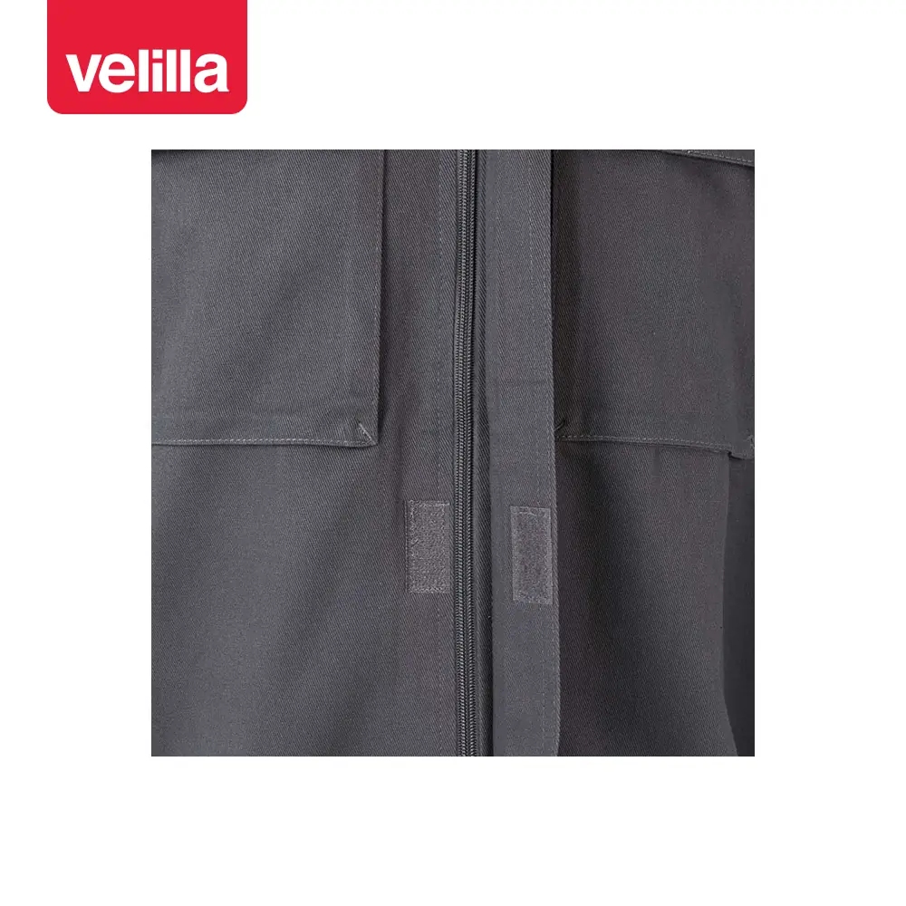 Cazadora de algodón Velilla 106003 13 Cazadora de algodón Velilla 106003 Gris, detalle de cierre central y bolsillo del pecho