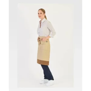 Delantal francés largo canvas WorkTeam M741, Beige/Marron, vista de tres cuartos con persona