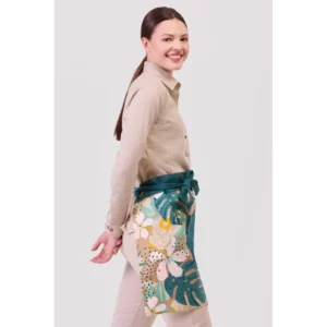 Delantal francés canvas WorkTeam M757, Estampado hojas tropicales/Verde oscuro, vista con persona