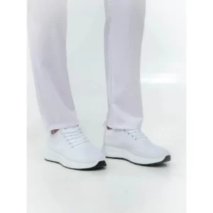 Zapatilla deportiva de punto WorkTeam P4021, Blanco, vista con persona