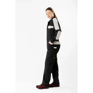 Buzo WorkTeam WF1042, Negro/gris claro, persona; vista frontal oblicua