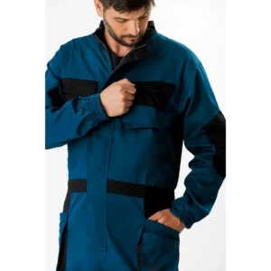 Buzo WorkTeam WF2620, Azafata/Negro, detalle con persona