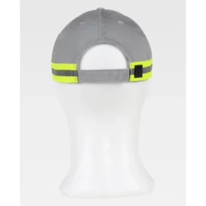Gorra WorkTeam WFA909, Gris claro/Amarillo flúor, vista posterior sobre maniquí