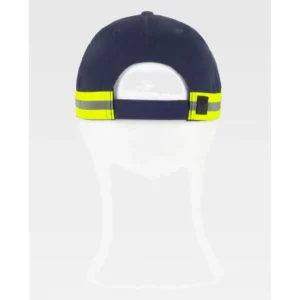 Gorra WorkTeam WFA909, Marino/Amarillo flúor, vista posterior sobre maniquí