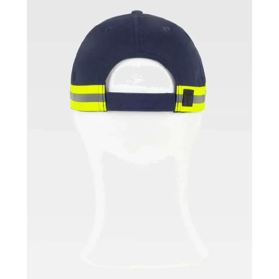 Gorra WorkTeam WFA909 4 Gorra WorkTeam WFA909, Marino/Amarillo flúor, vista posterior sobre maniquí