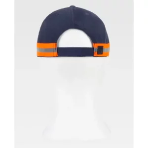 Gorra WorkTeam WFA909, Marino/Naranja flúor, vista posterior sobre maniquí