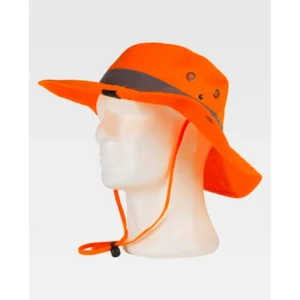 Sombrero WorkTeam WFA930, Naranja flúor, vista oblicua sobre maniquí; ala ajustada