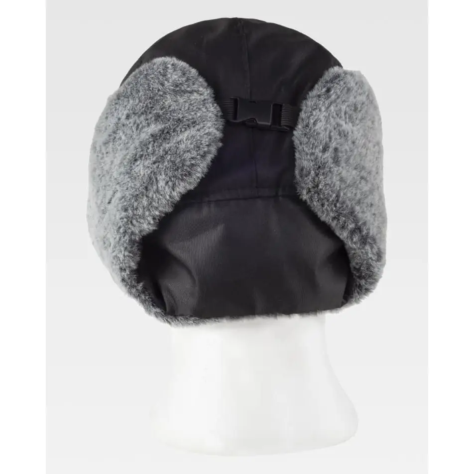Gorro WorkTeam WFA936 3 Gorro WorkTeam WFA936, Negro/Gris, vista posterior sobre maniquí