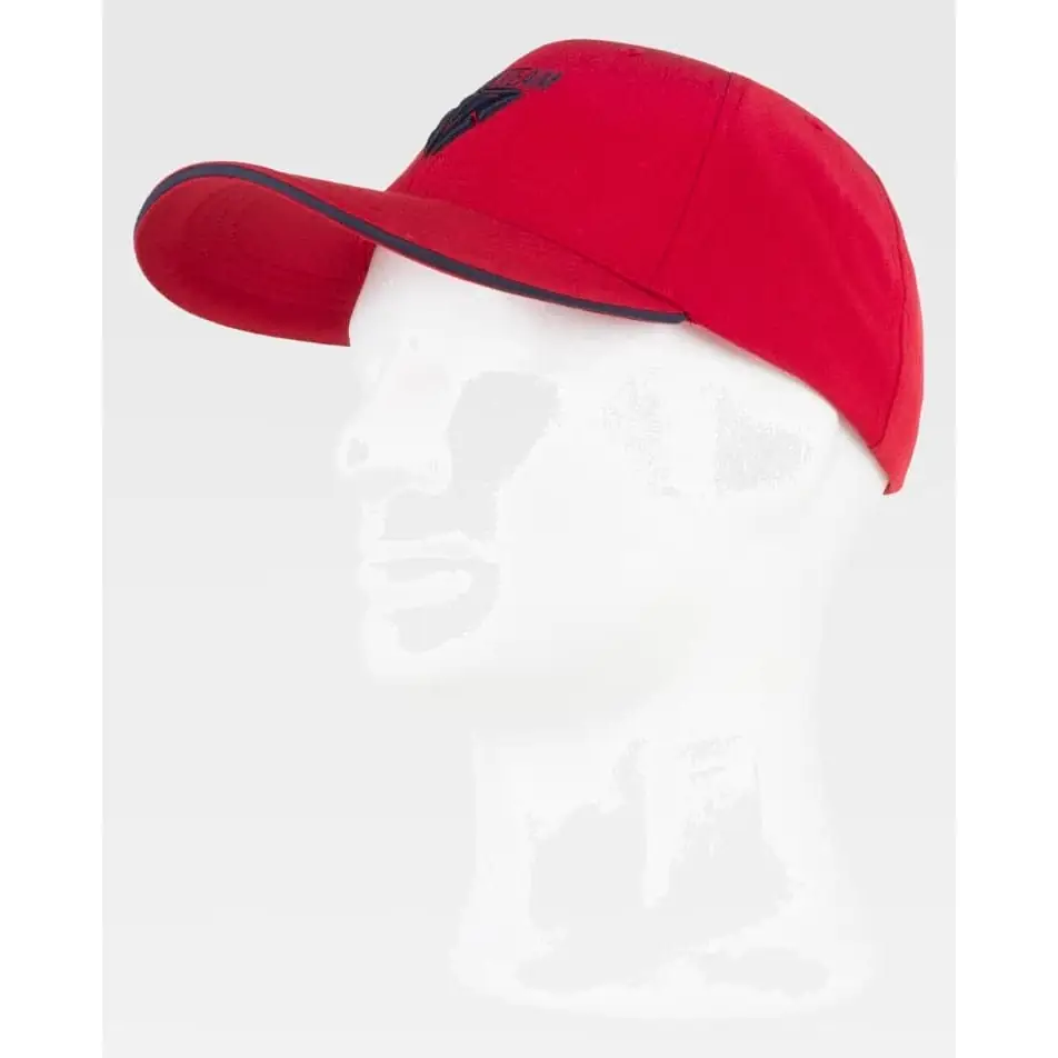 Gorra WorkTeam WFA943 6 Gorra WorkTeam WFA943, Rojo, vista oblicua sobre maniquí